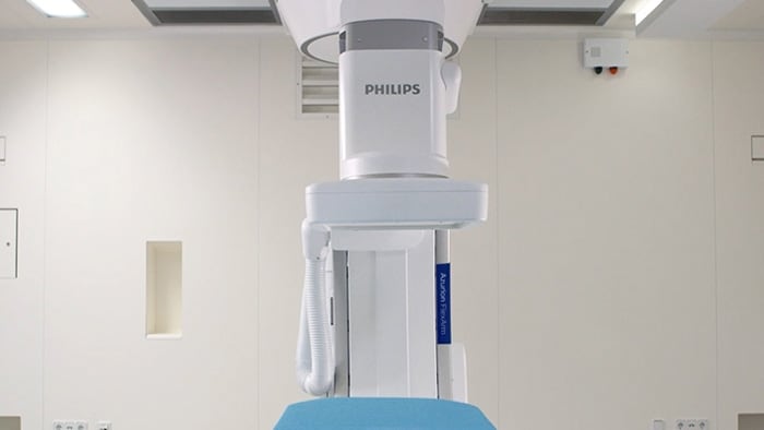 Philips Azurion 7 M20 avec FlexArm en radiologie interventionnelle