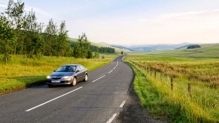 auto op de weg