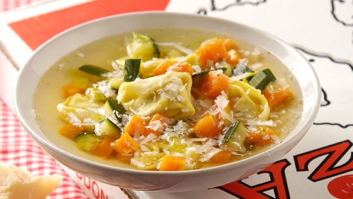 Soupe de tortellinis aux légumes