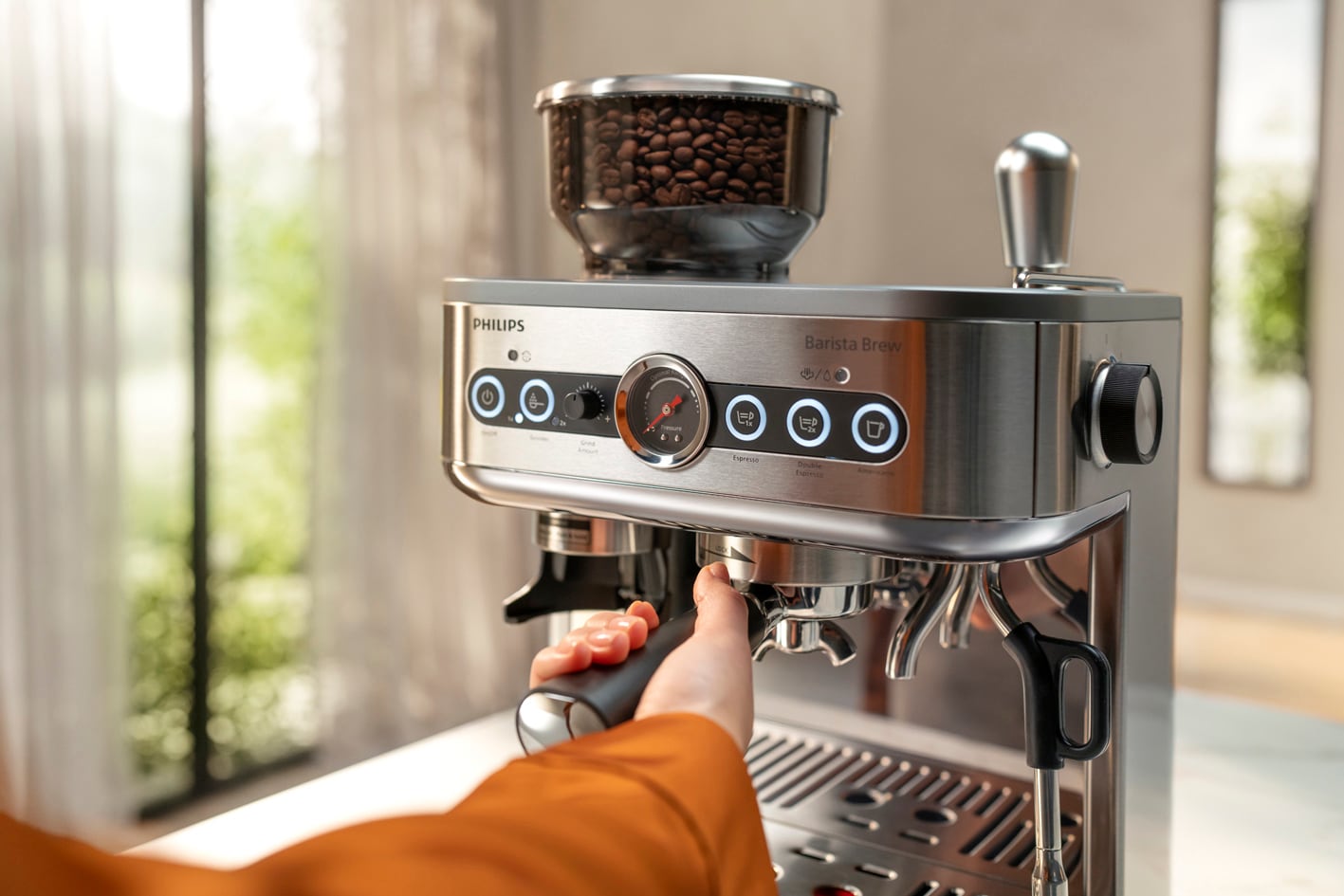 Préparez un café avec la Philips Barista Brew