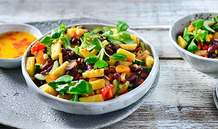 Bonensalade met ananas en chorizo