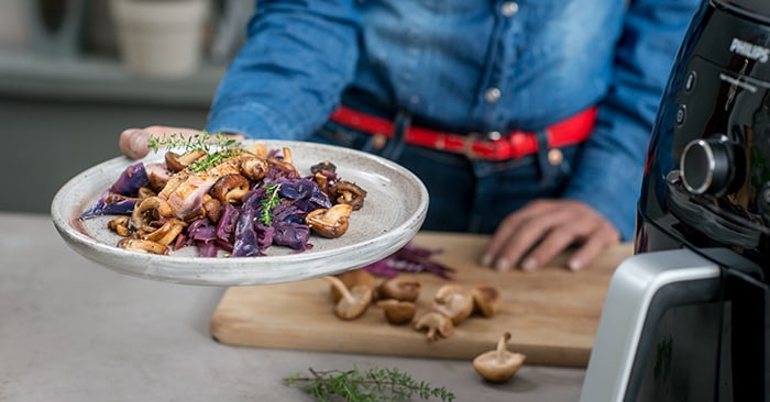 Magret de canard au chou rouge et shiitakes