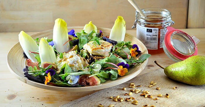 Salade de fromage de chèvre à la poire