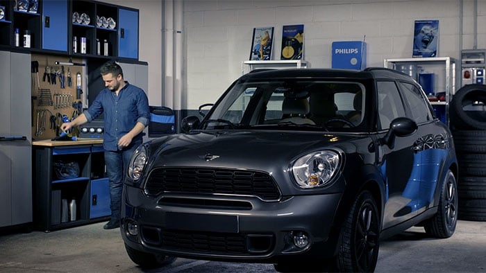 Comment remplacer des lampes pour éclairage avant sur votre Mini Cooper Countryman