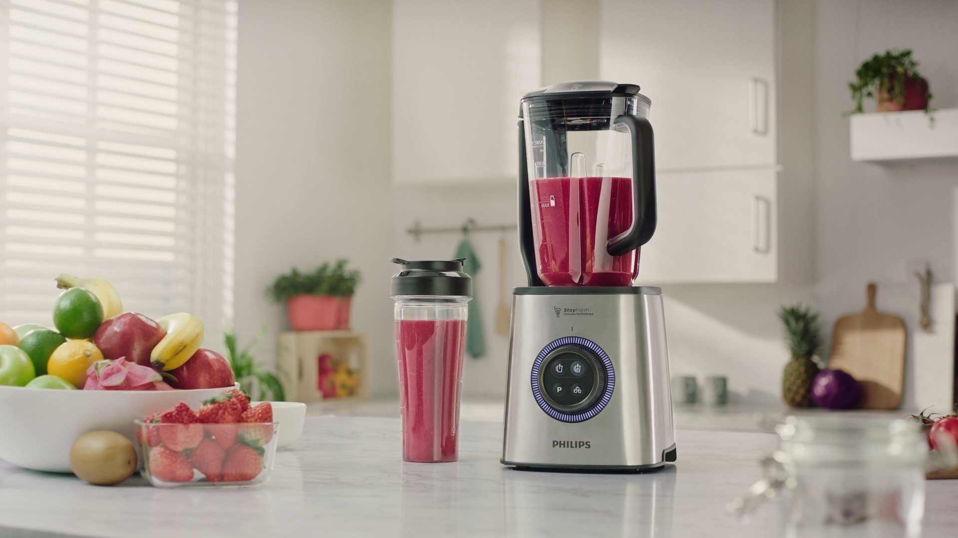 De High Speed vacuümblender van Philips houdt smoothies langer vers