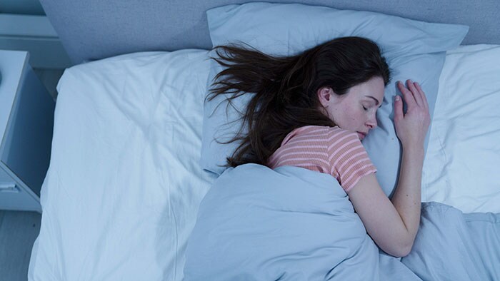 La moitié de la population n’est pas satisfaite de son sommeil et moins de gens sont enclins à prendre des mesures pour l’améliorer